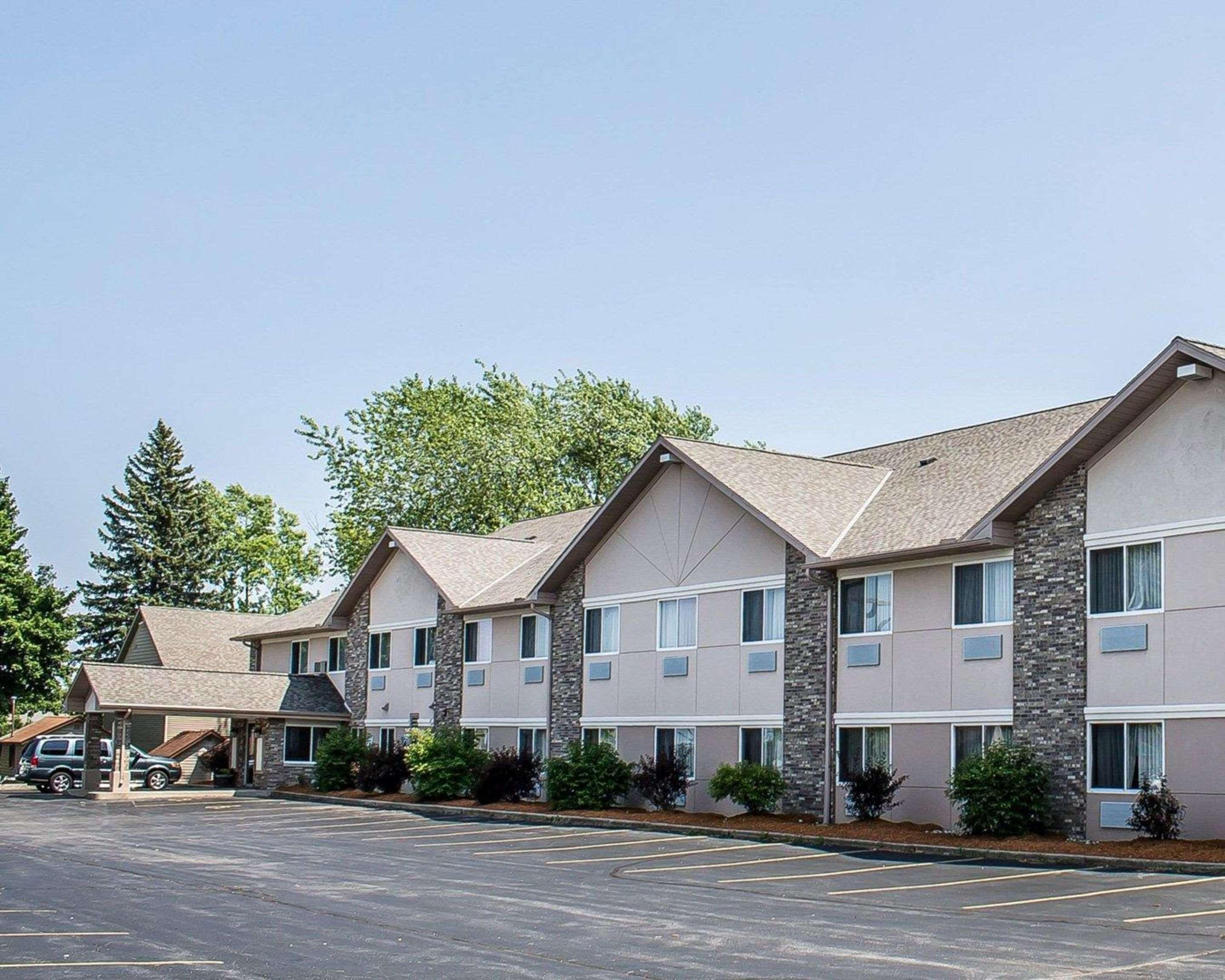 Quality Inn & Suites Sturgeon Bay Extérieur photo