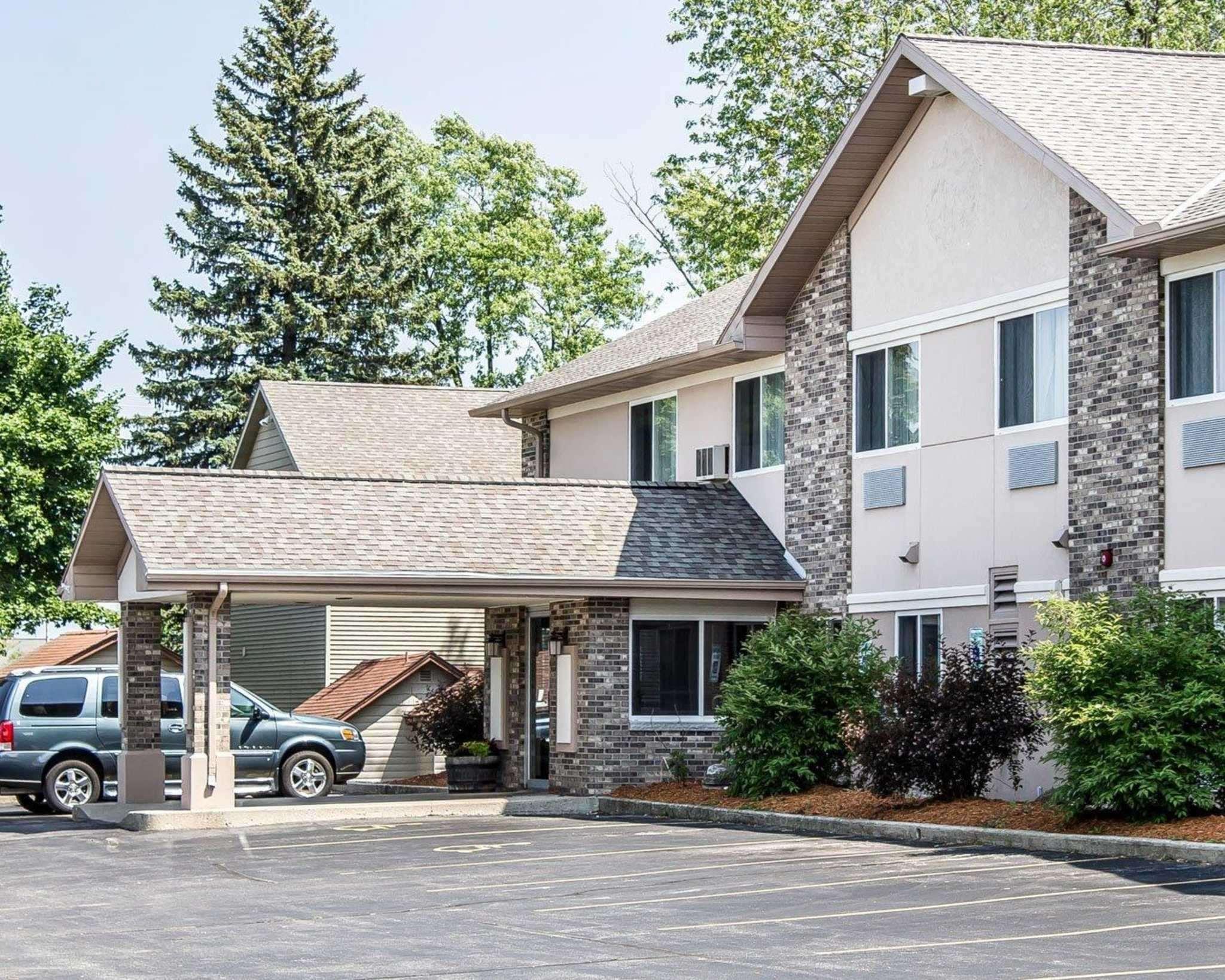Quality Inn & Suites Sturgeon Bay Extérieur photo