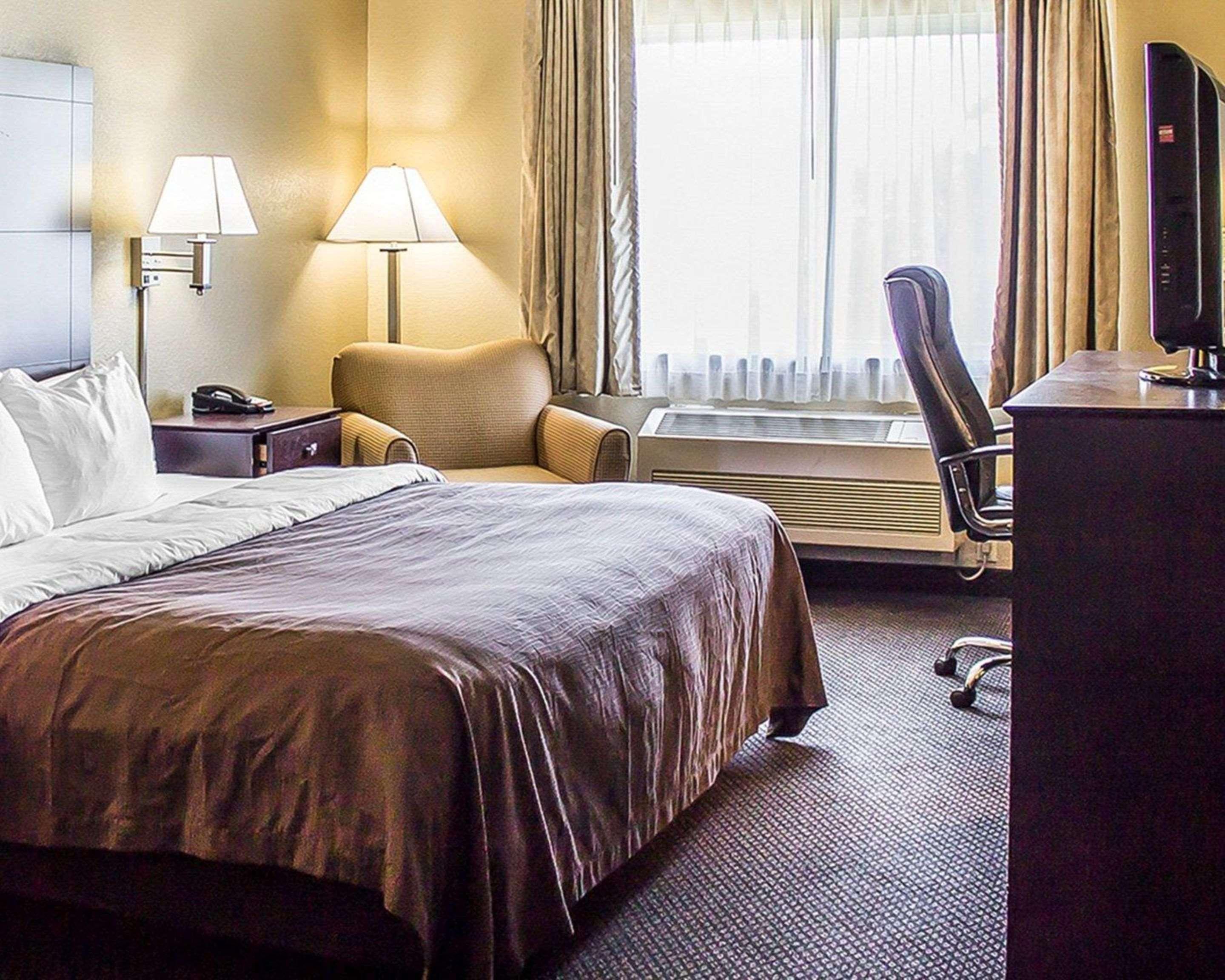 Quality Inn & Suites Sturgeon Bay Extérieur photo